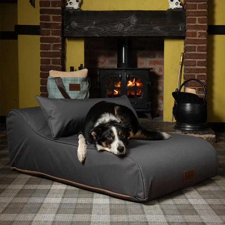 The Chaise Bed - Waterproof
